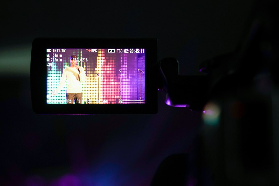 Visual illustration for ヘッドセット 動画視聴 レビュー